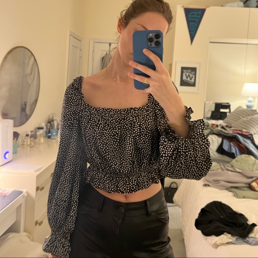 Gorgeous Black polka dot top
